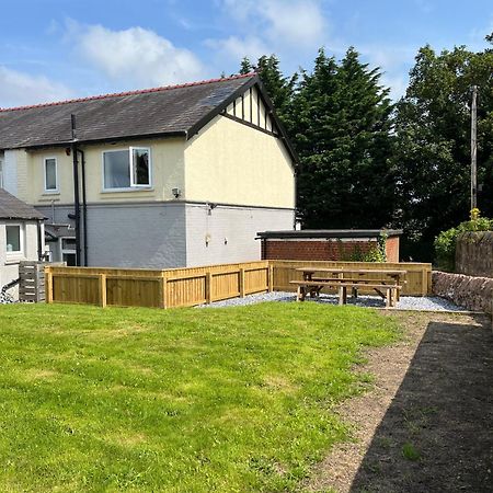 Barnston House - Heswall - Spacious Homely Holiday Home By Rework Accommodation Exterior photo