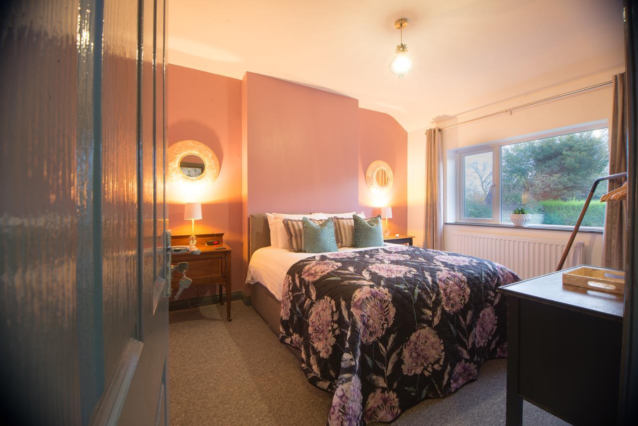 Barnston House - Heswall - Spacious Homely Holiday Home By Rework Accommodation Exterior photo