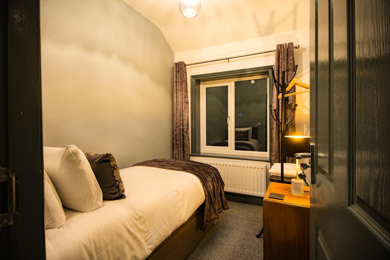 Barnston House - Heswall - Spacious Homely Holiday Home By Rework Accommodation Exterior photo