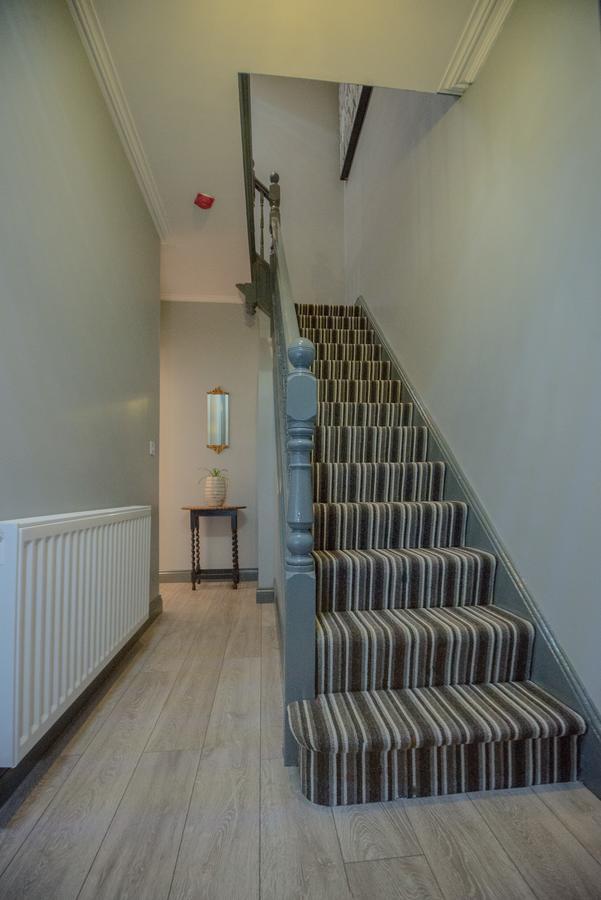 Barnston House - Heswall - Spacious Homely Holiday Home By Rework Accommodation Exterior photo